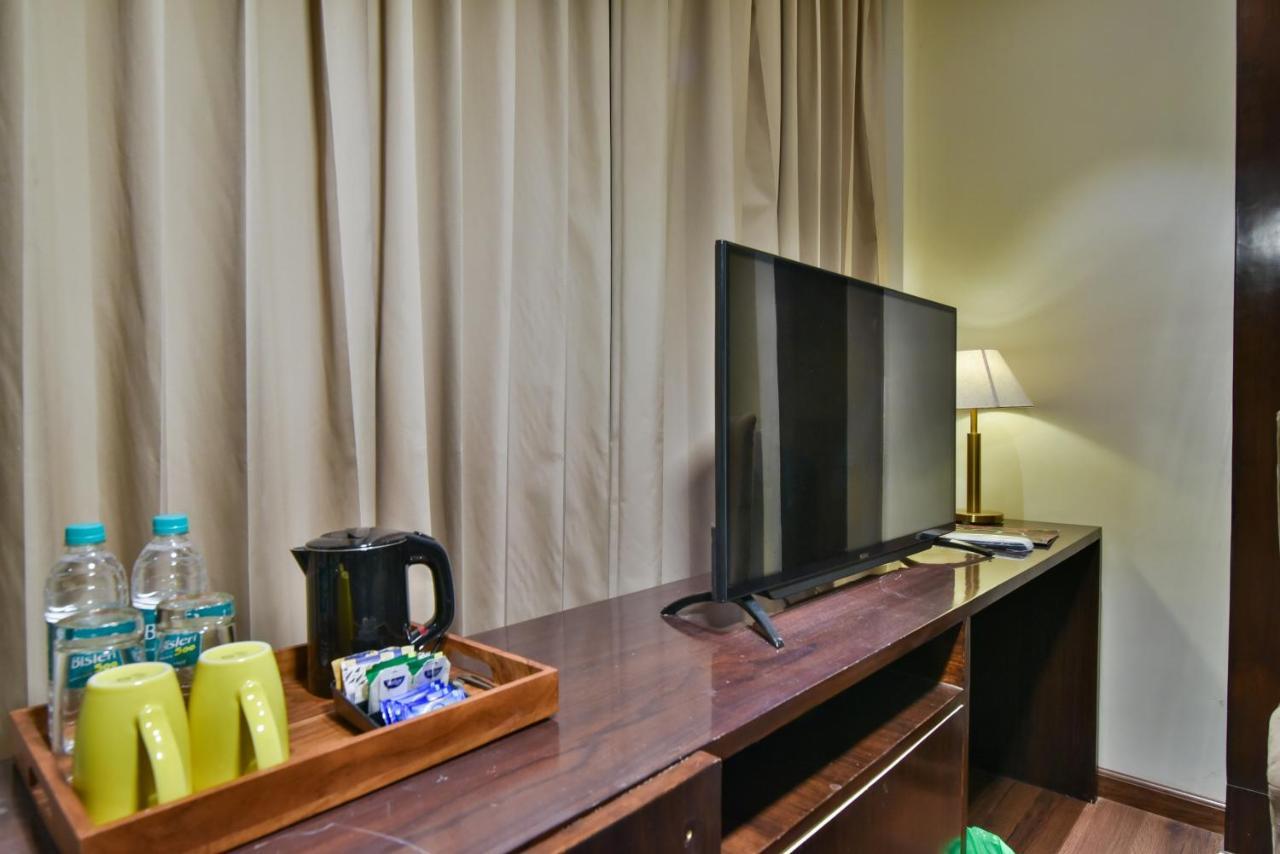 Hotel Br Grand With Nimo Club Amritsar -5 Mint From Golden Temple المظهر الخارجي الصورة